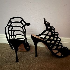 Semi new heels, use ones, made in Brazil